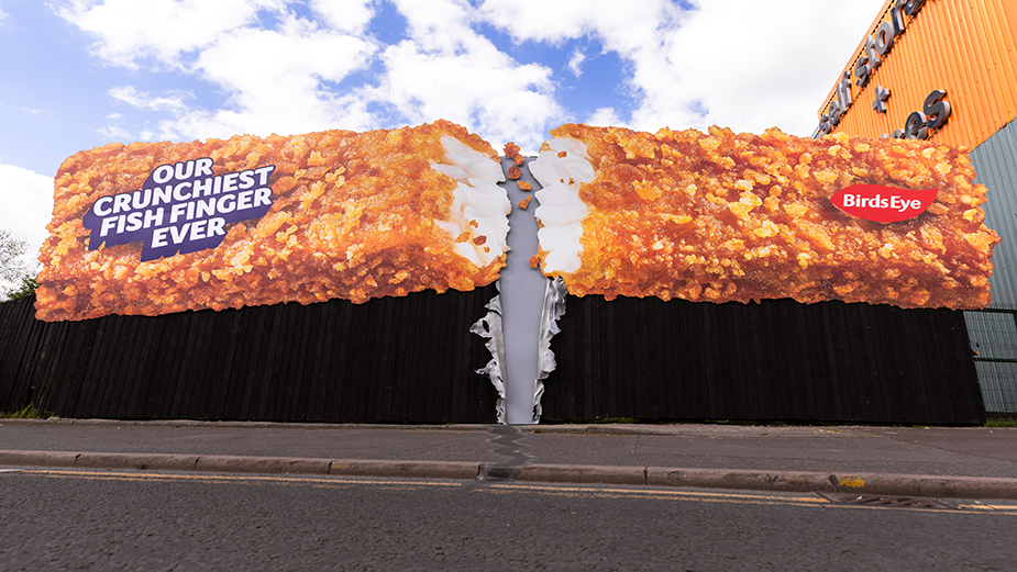‘crunchiest ever’ Fish Finger billboard